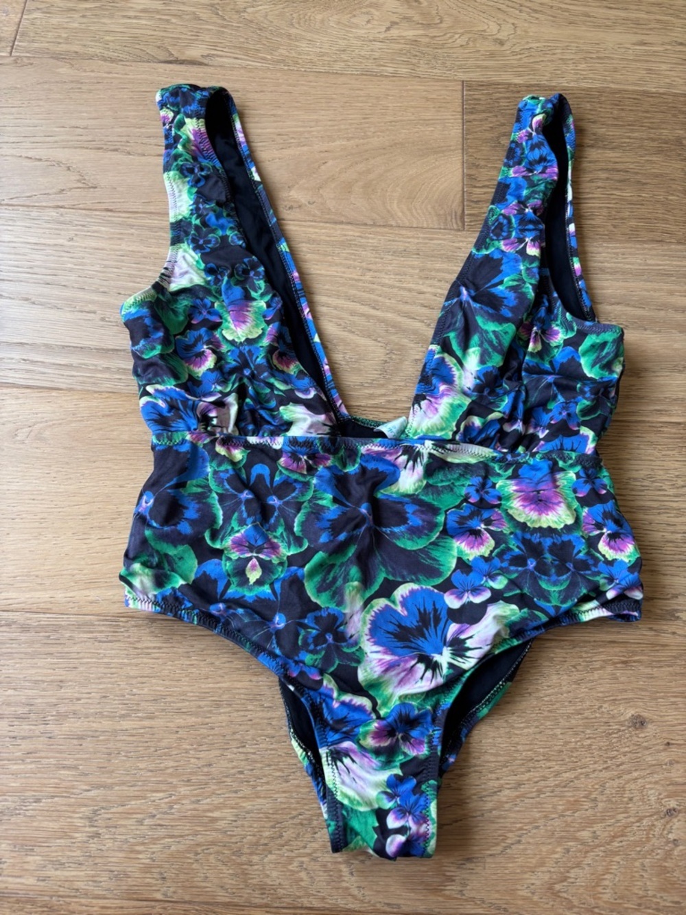 Asos deep v one piece floral swimsuit womens 8